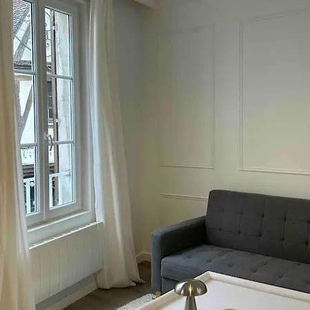 Le Petit Paris